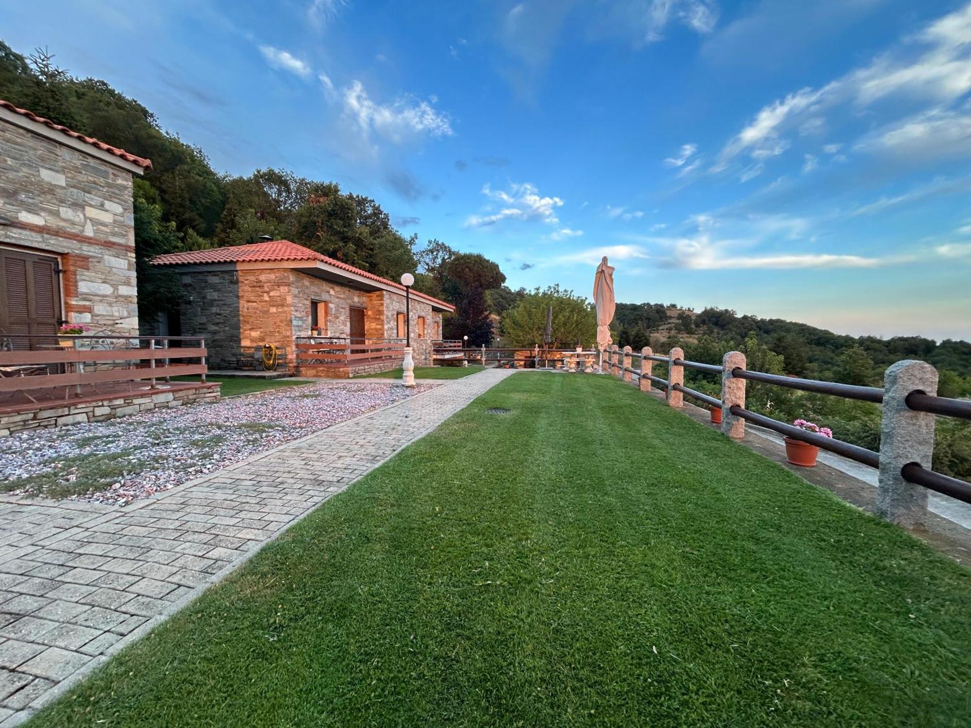916 Mountain Resort Xanthi Bagian luar foto