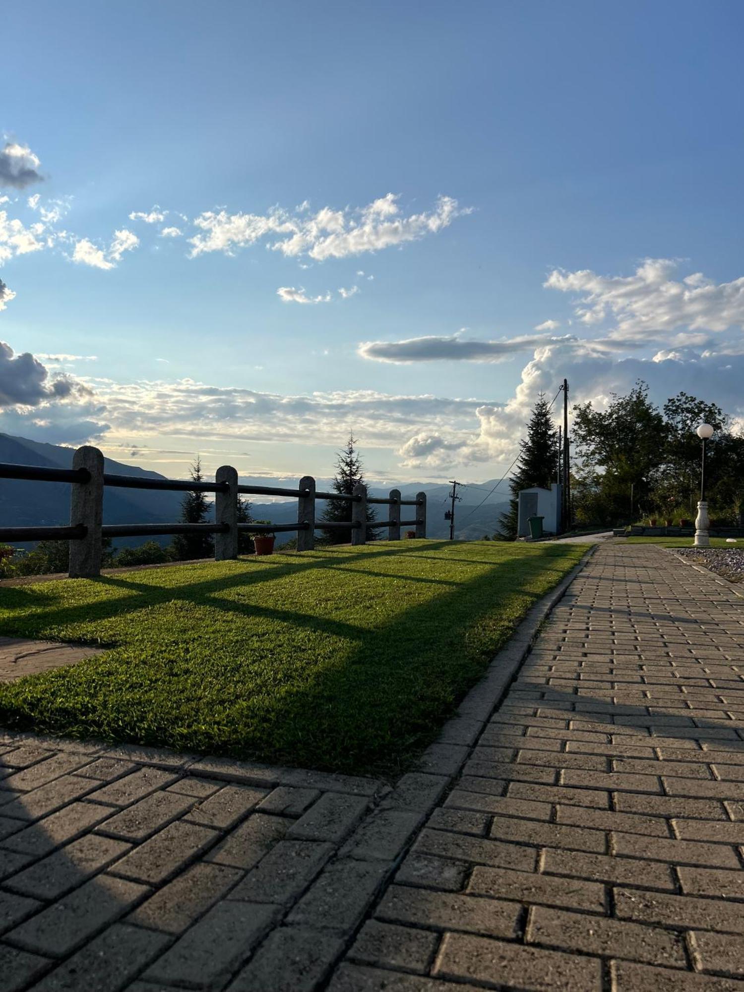 916 Mountain Resort Xanthi Bagian luar foto