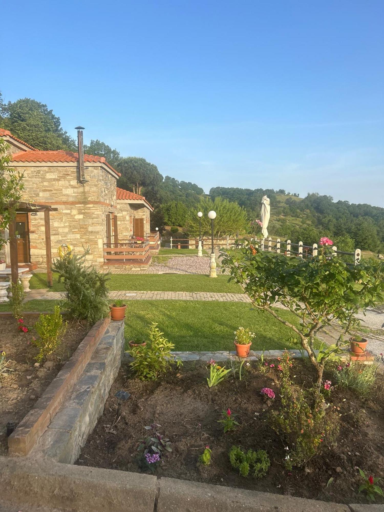 916 Mountain Resort Xanthi Bagian luar foto
